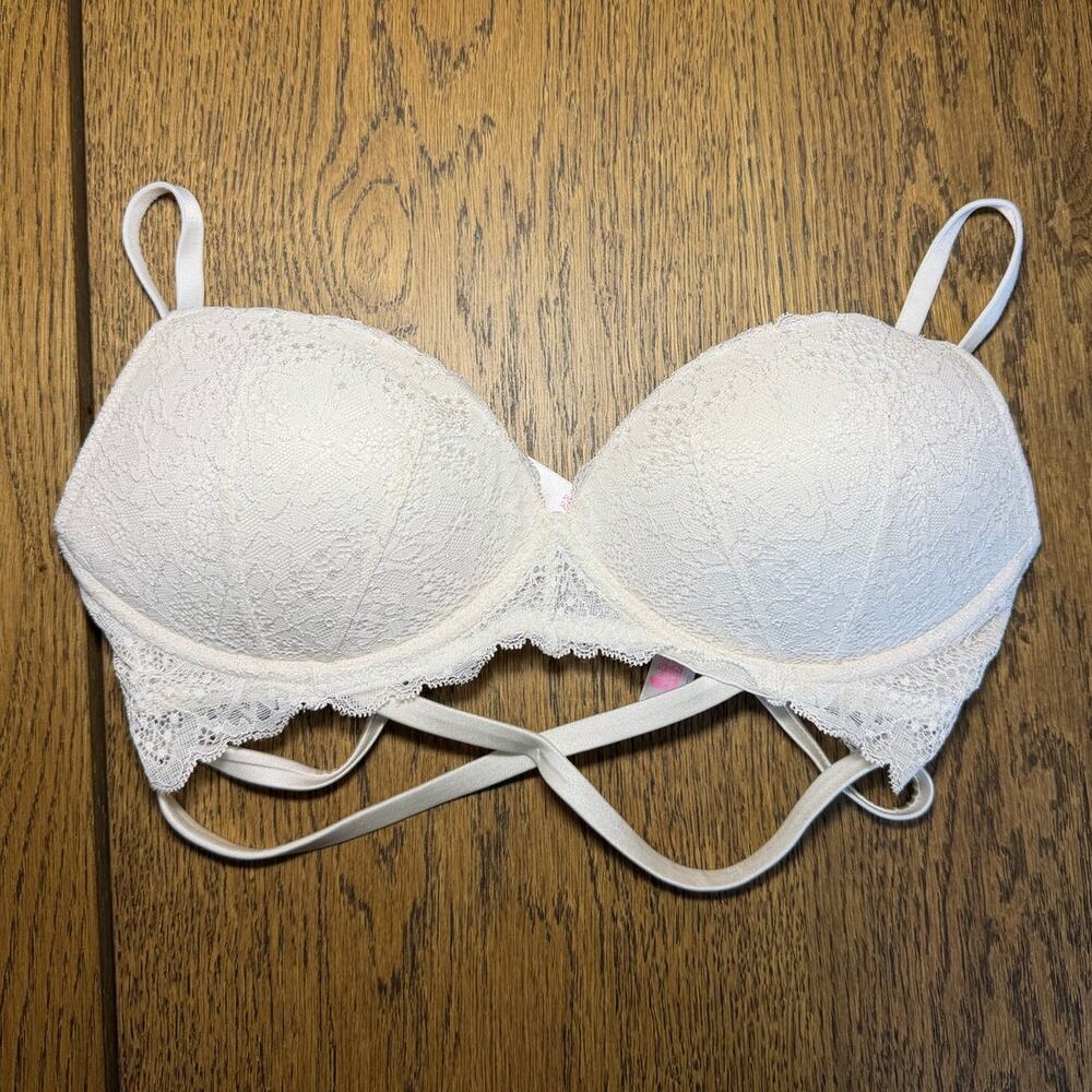 Victoria's Secret PINK 34C Date Wireless Push Up Bra White Lace